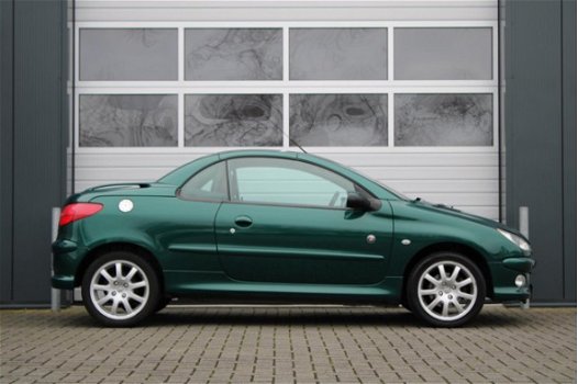 Peugeot 206 CC - 1.6-16V Roland Garros Clima/Leder/Elek.Ramen/C.V./LM.Velgen/Radio.CD/APK:13-11-2020 - 1