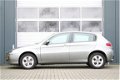 Alfa Romeo 147 - 1.9 JTD Distinctive 150pk 5 drs Airco/Cruise/Leder/Elek.Pakket/LMVelgen/Trekhaak/AP - 1 - Thumbnail