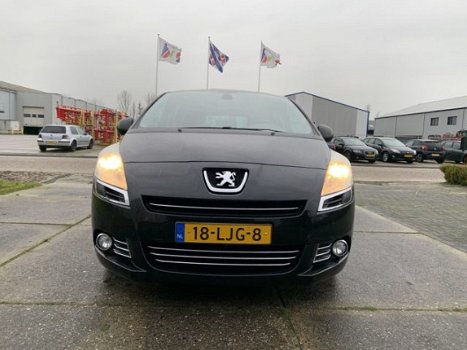 Peugeot 5008 - 1.6 HDiF B / NAVI/ CLIMA/ EX BPM - 1