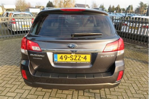 Subaru Outback - 2.5i Executive CVT AWD - 1