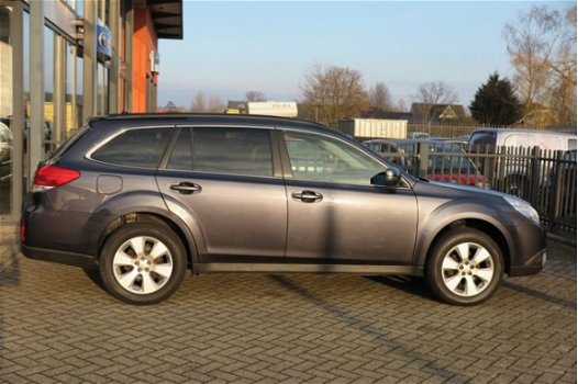 Subaru Outback - 2.5i Executive CVT AWD - 1