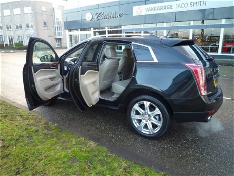 Cadillac SRX - 3.0 V6 AWD Sports Luxury - 1