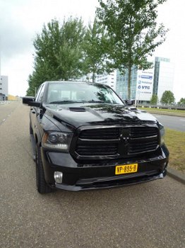 Dodge Ram 1500 - Sport 5.7 Hemi v8 Ram 1500 sport '' Black Edition'' - 1