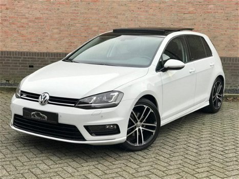 Volkswagen Golf - 1.4 TSI Highline R-Line/Pano/Dsg/Navi - 1