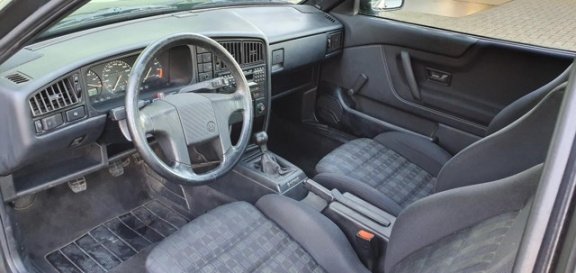 Volkswagen Corrado - 1.8 100KW 1990 NAP*NIEUWE APK*1E EIG - 1