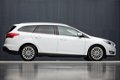 Ford Focus Wagon - 1.5 TDCI Titanium Sport Automaat (NAVIGATIE, PARKASSIST, SFEER VERLICHTING, CAMER - 1 - Thumbnail