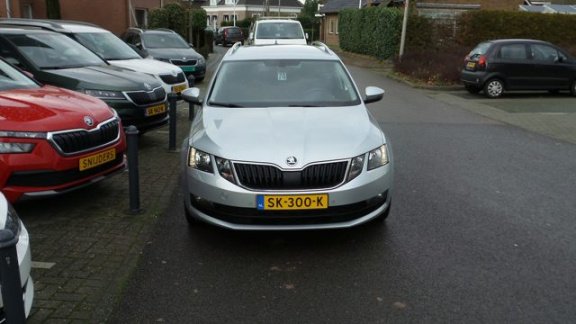 Skoda Octavia Combi - 1.6 TDI DSG Greentech Ambition Business Trekhaak - 1