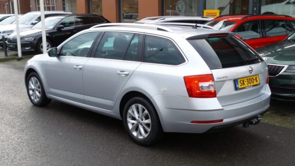 Skoda Octavia Combi - 1.6 TDI DSG Greentech Ambition Business Trekhaak - 1