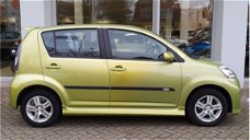 Daihatsu Sirion 2 - 1.3-16V SPORT Airco | Elek. Ramen | Hoge instap