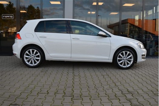 Volkswagen Golf - 1.2 TSI Highline Org.NL | Dealer Onderhouden | Navigatie | 17 Inch | - 1