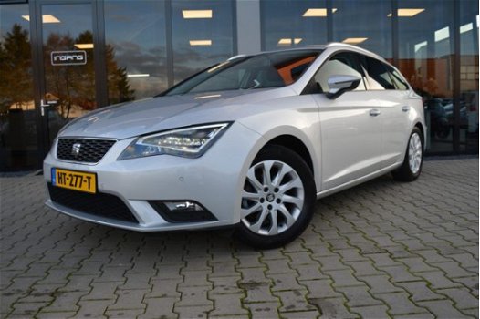 Seat Leon ST - 1.6 TDI Style Connect Ecomotive Org.NL | Led Koplampen | Navigatie | Parkeer Sensoren - 1