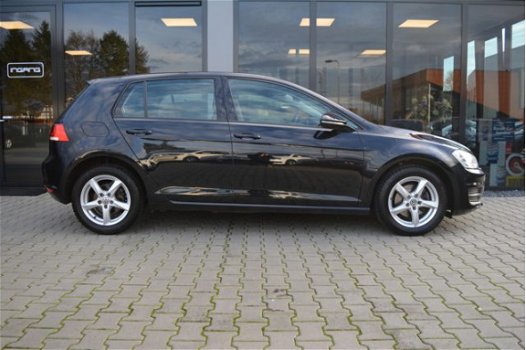 Volkswagen Golf - 1.6 TDI Naviatie Org.NL | 16 Inch | Cruise Control | - 1