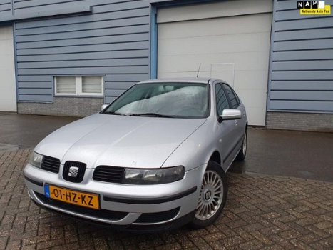 Seat Leon - 1.6-16V Stella AIRCO 2 X SLEUTELS - 1