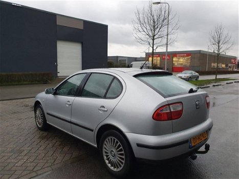 Seat Leon - 1.6-16V Stella AIRCO 2 X SLEUTELS - 1