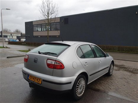 Seat Leon - 1.6-16V Stella AIRCO 2 X SLEUTELS - 1