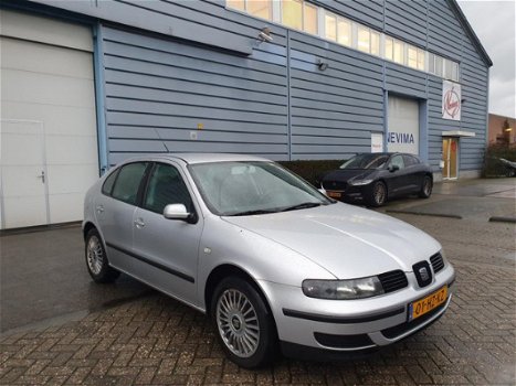 Seat Leon - 1.6-16V Stella AIRCO 2 X SLEUTELS - 1