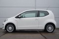 Volkswagen Up! - 1.0 high up BlueMotion 1e eigenaar/ Dealer-onderhouden/ Navigatie/ Airco/ Cruise-co - 1 - Thumbnail