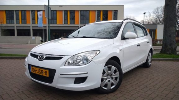 Hyundai i30 Wagon - 1.6 CRDI CROSSActive Cool/Trekhaak - 1