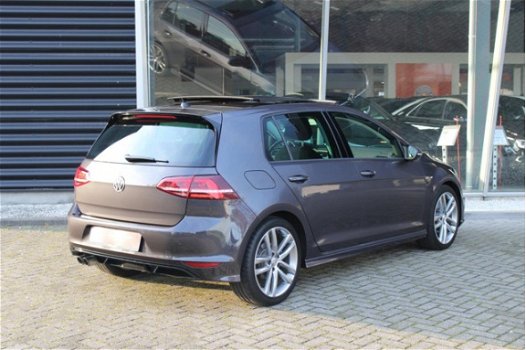 Volkswagen Golf - 1.4 TSI DSG7 R-line Lounge Pano Navi Xenon Led - 1