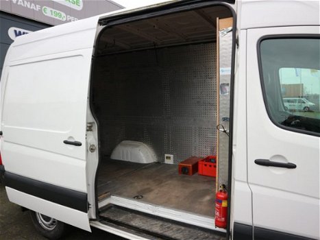 Volkswagen Crafter - 46 2.0 TDI L2H2 163 PK NAVIGATIE CRUISE TREKHAAK 2XLUCHT STOEL - 1