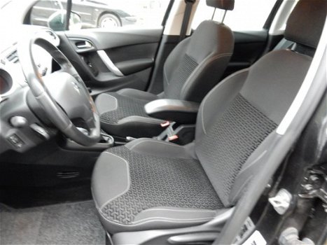 Citroën C3 - 1.4 Ligne Business bluetooth-parkeerhulp en 4 seizoenenbanden - 1