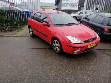 Ford Focus - 1.6-16V Futura AIRCO - NIEUWE APK - 1