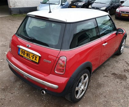 Mini Mini Cooper - 1.6 Chili ZEER NETJES GOED onderhouden KM 211.000 MET KETTING , AIRCO - 1