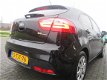 Kia Rio - 1.2 CVVT Super Pack 5 deurs Clima , Audio, LED (occasion) - 1 - Thumbnail