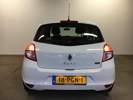 Renault Clio - 1.2 TCe Collection NL AUTO - 1