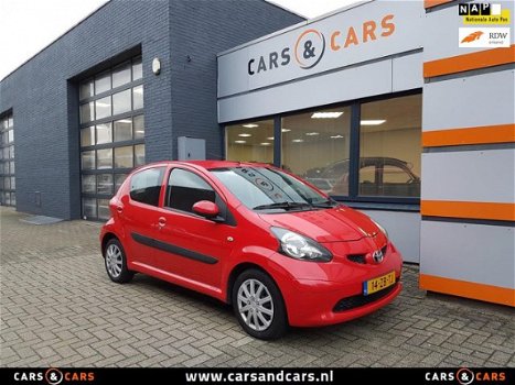 Toyota Aygo - 1.0-12V + Automaat - 1