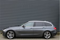 BMW 3-serie Touring - 320d EDE High Executive Groot-navigatie Xenon Sportstoelen Leer