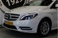 Mercedes-Benz B-klasse - 180 Ambition AUTOMAAT PANORAMADAK TREKHAAK 1/2 LEDER XENON - 1 - Thumbnail