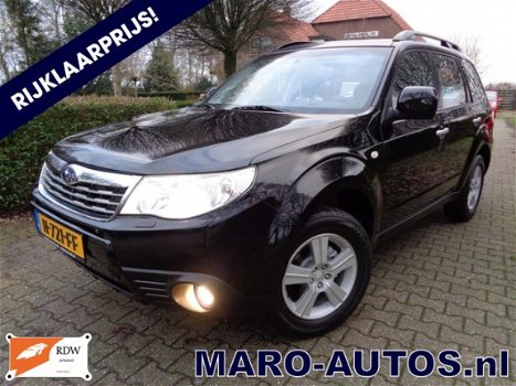 Subaru Forester - 2.0 Premium AWD Nw.Distr. | Pano schuifdak | Xenon | 2000 kg trekgewicht | Boekjes - 1