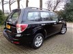 Subaru Forester - 2.0 Premium AWD Nw.Distr. | Pano schuifdak | Xenon | 2000 kg trekgewicht | Boekjes - 1 - Thumbnail