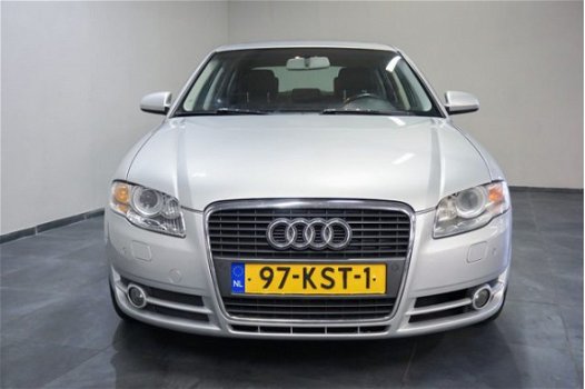 Audi A4 - 2.0 TDI - 1