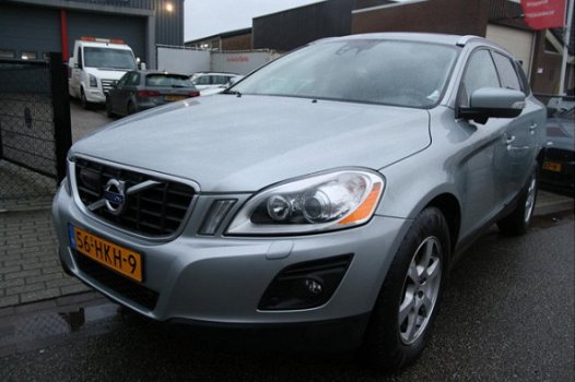 Volvo XC60 - 2.4D AWD Summum 200PK AUT Leer Pano Navi Airco 2009 - 1