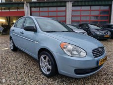 Hyundai Accent - 1.4i Dynamic sedan Airco el.ram. CDV LM15 APK