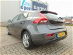 Volvo V40 - 1.6 D2 Momentum /Navi/Park.Camera/6 Bak/Cruise & Climate Control/Top Staat - 1 - Thumbnail