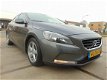 Volvo V40 - 1.6 D2 Momentum /Navi/Park.Camera/6 Bak/Cruise & Climate Control/Top Staat - 1 - Thumbnail