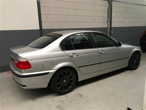 BMW 3-serie - 320i Executive AUTOMAAT LEDER NL AUTO APK NAP - 1