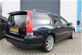 Volvo V70 - 2.3 T-5 Comfort Line /Navigatie/Leer/7- Persoons/Young timer/250 Pk - 1 - Thumbnail