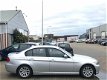 BMW 3-serie - 318i Business Line Cruise/Navi/MFC/S&S/NAP/APK - 1 - Thumbnail