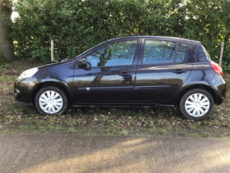 Renault Clio - 1.2 Authentique met AIRCO - 1