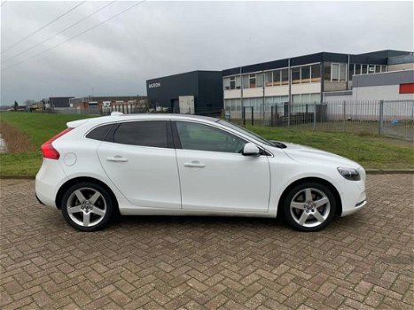 Volvo V40 - 2.0 D4 - 1