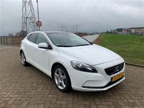 Volvo V40 - 2.0 D4 - 1