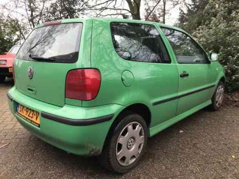 Volkswagen Polo - 1.4-16V Highline - 1