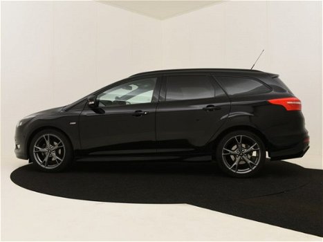 Ford Focus Wagon - 1.0 ST-Line 125PK | Navi | Camera | 18 Inch | Cruise | Climate Control - 1