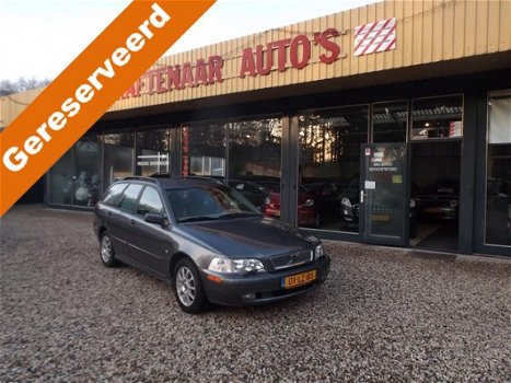 Volvo V40 - 1.8 Europa KM 98408 met nap pas +boekjes nieuwe apk - 1