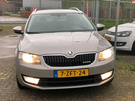 Skoda Octavia Combi - 1.6 TDI Greenline Businessline *NAVI*CLIMA*NAP*VOL - 1