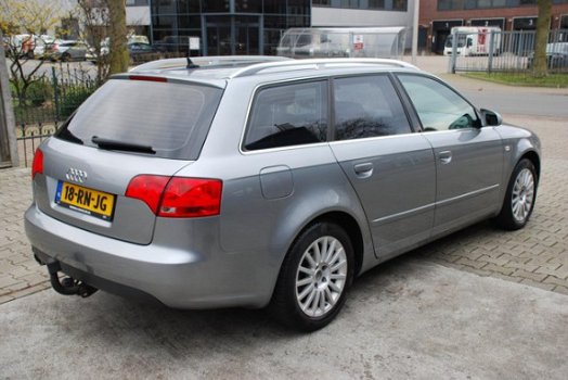 Audi A4 Avant - 2.0 Pro Line klimatronic, navi, nap bijna youngtimer - 1